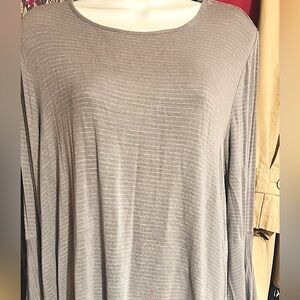 Lauren Conrad gray long sleeve top